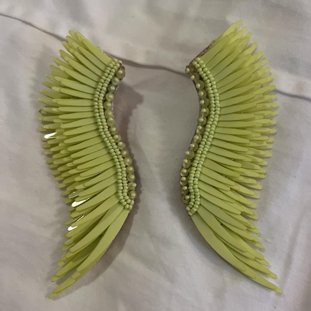Mignonne Gavigan earring - never worn -